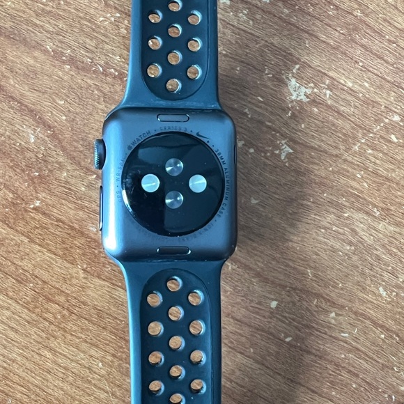 Apple Watch Series 3 with Adidas Black Sports Band - Picture 5 of 5